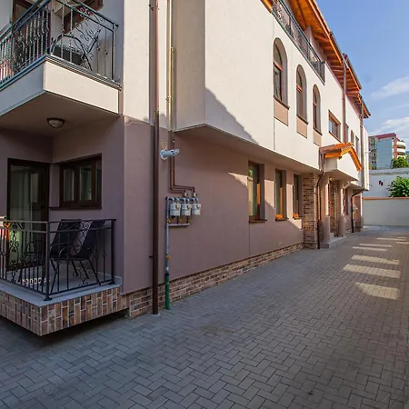 Cozy Brand New Boutique Apartahotel