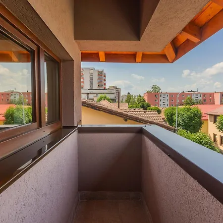 Apartahotel Cozy Brand New Boutique 4*