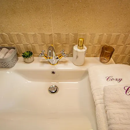 Cozy Brand New Boutique شقة فندقية 4*