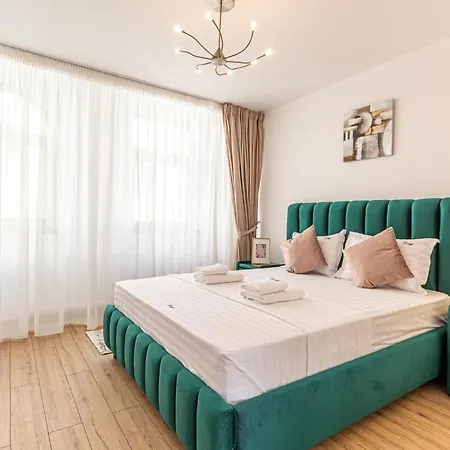 Cozy Brand New Boutique 4*