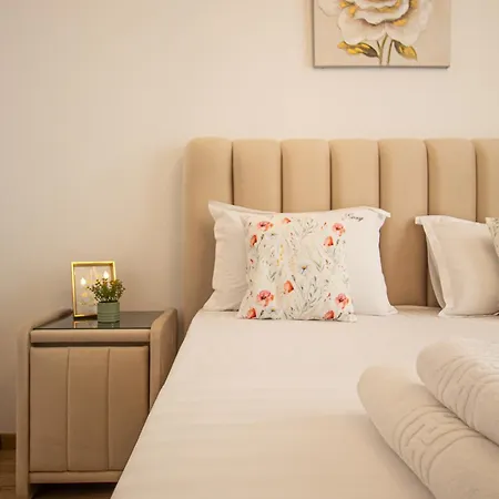 Cozy Brand New Boutique براشوف