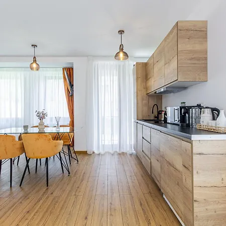 Cozy Brand New Boutique 4*