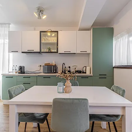 Cozy Brand New Boutique