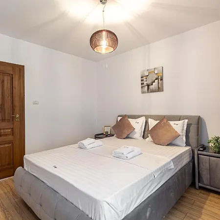 Cozy Brand New Boutique