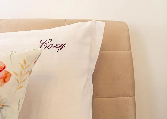 Brand New Boutique 4*